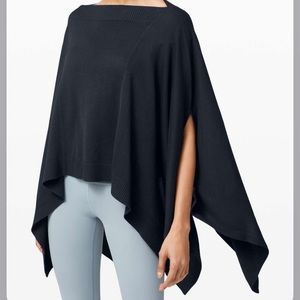 NWT Forward Flow Poncho